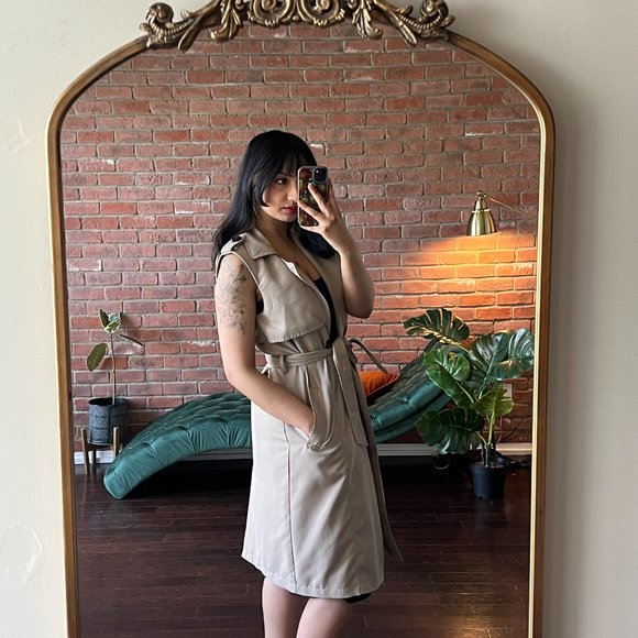 Vero Moda Sleeveless Trench Coat - Picture 2 of 5